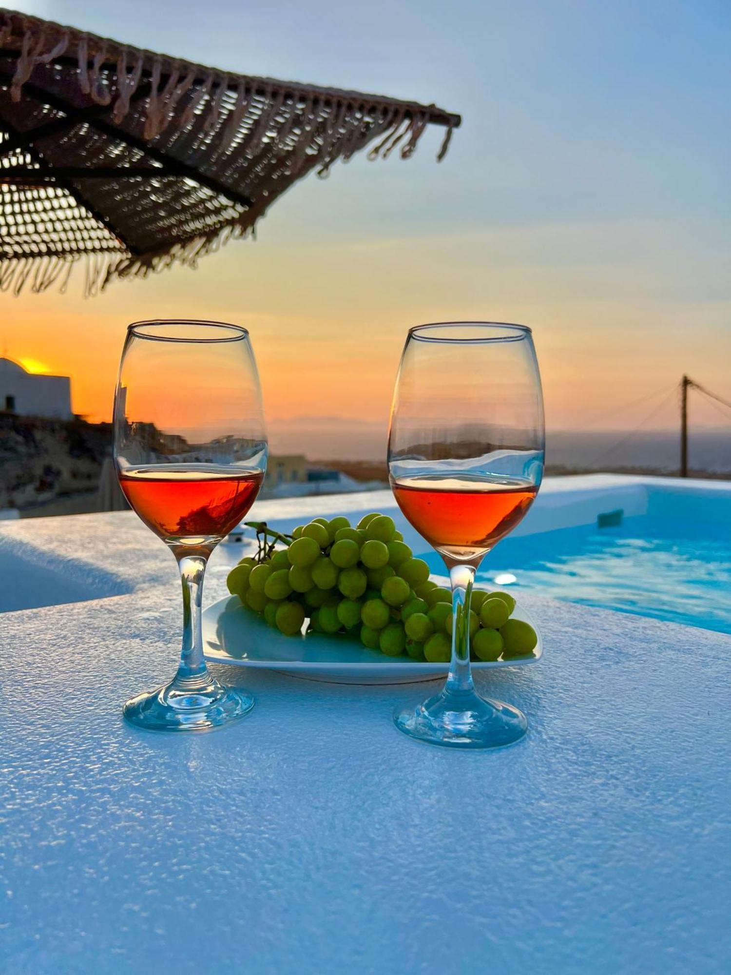 Oinos Luxury Suites Foinikiá المظهر الخارجي الصورة